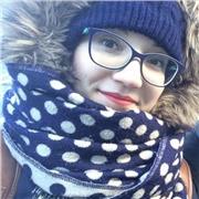 Laureata magistrale in lingue moderne per la cooperazione e comunicazione internazionale presso l'Università degli Studi di Bari, master in didattica presso l’Università degli studi “Tor Vergata” di Roma, con esperienze lavorative e accademiche all'estero